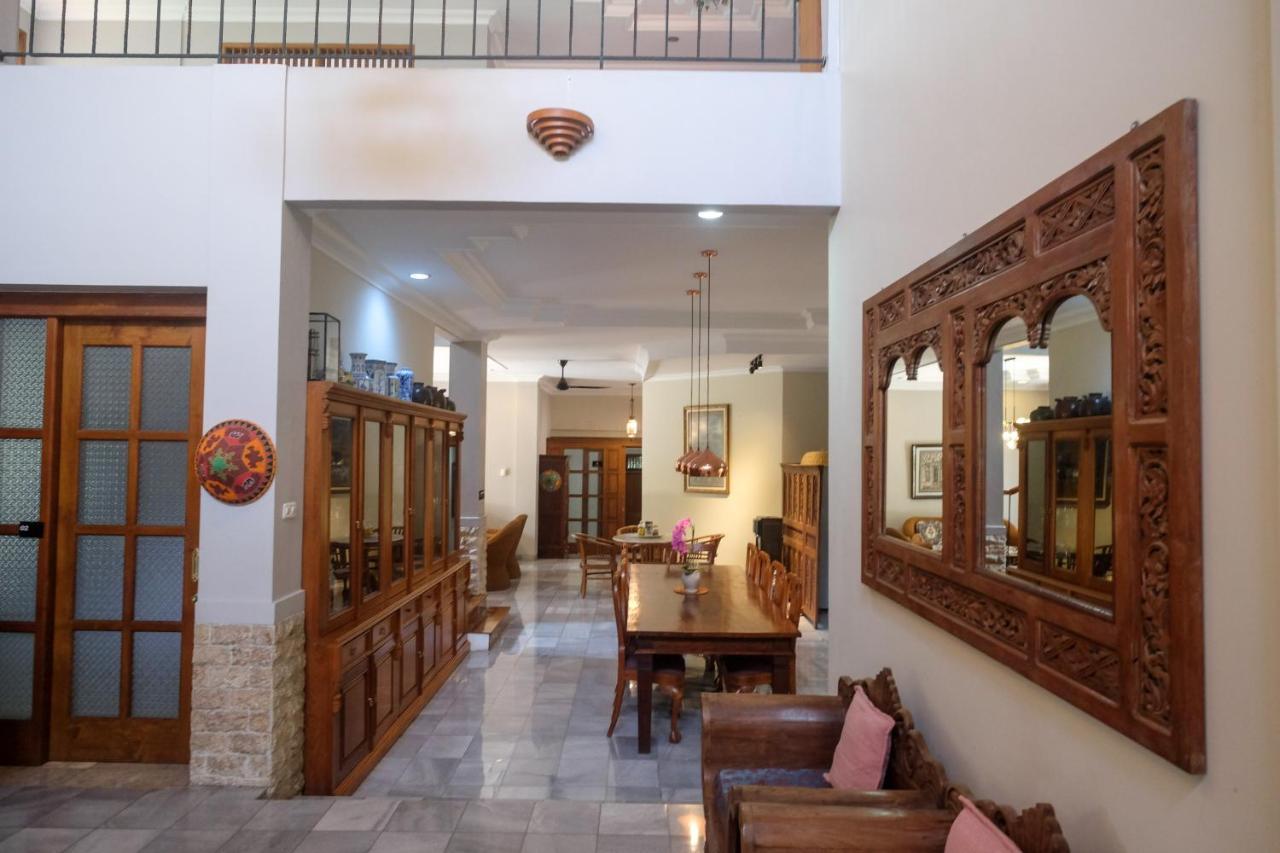 Sareh Villa By The Lavana Semarang Exterior photo