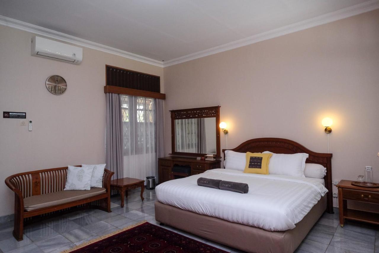 Sareh Villa By The Lavana Semarang Exterior photo